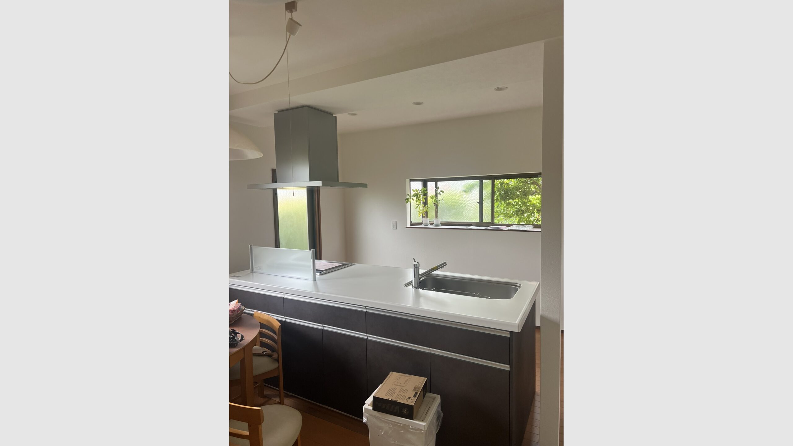 キッチン交換工事（壁付け→アイランド型）
